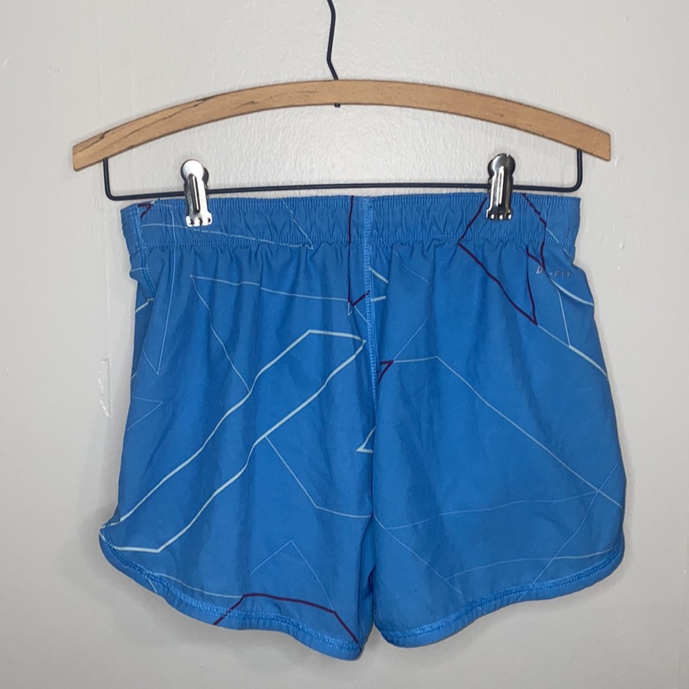🌵Vintage Triangle patterned Nike shorts! - Picture 9 of 9